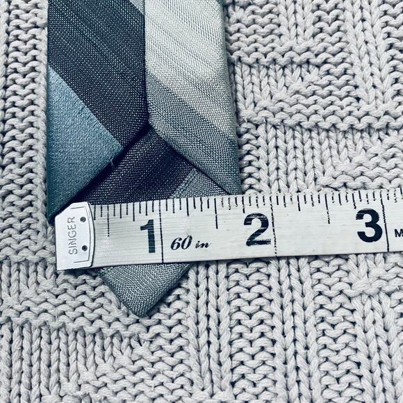 Archdale mens skinny tie - Gem Vintage gray silver blue ombre silk skinny tie